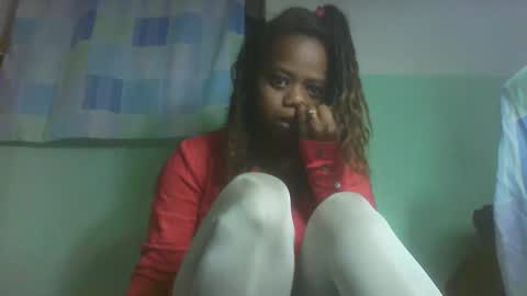 Snapshot of larissa645771 chatting on October 2025 06:59:01 AM larissa645771 online show from October 2025 06:59:01 AM