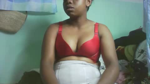 Snapshot of larissa645771 chatting on November 2025 07:54:01 PM larissa645771 online show from November 2025 07:54:01 PM