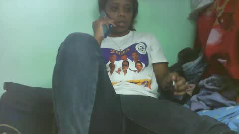 Snapshot of larissa645771 chatting on December 2025 07:46:02 AM larissa645771 online show from December 2025 07:46:02 AM