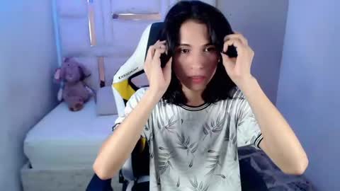 larry online show from April 2026 08:31:01 PM