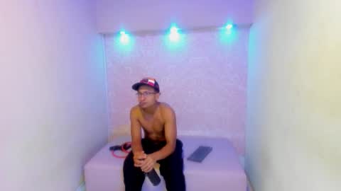 LARRY online show from January 2026 12:30:01 PM