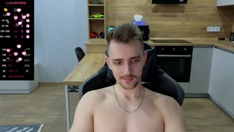 Snapshot of larstar01 chatting on January 2025 01:27:01 PM Lars online show from January 2025 01:27:01 PM