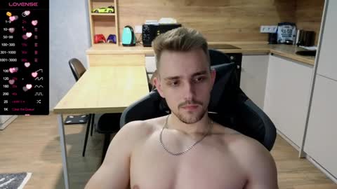 Snapshot of larstar01 chatting on February 2025 10:17:02 PM Lars online show from February 2025 10:17:02 PM