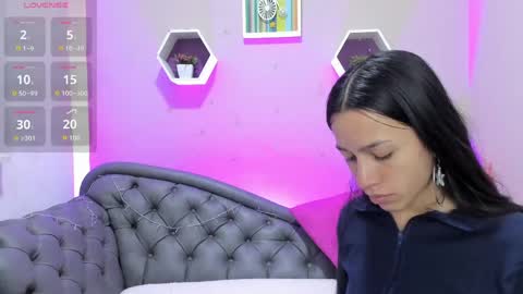 Tania  online show from May 2026 01:37:01 PM