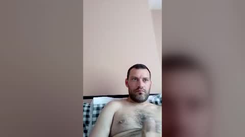 laszloszilagyi925 online show from June 2026 02:43:02 PM