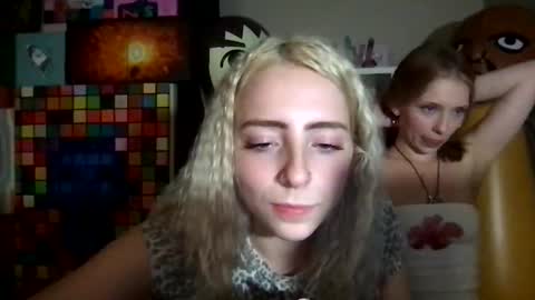 Snapshot of latenightkash chatting on February 2026 07:31:01 AM Roxy blue online show from February 2026 07:31:01 AM