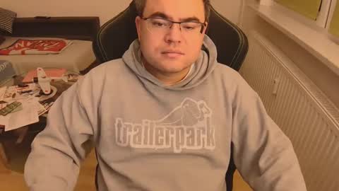 Snapshot of latexboy893 chatting on December 2025 09:33:01 PM latexboy893 online show from December 2025 09:33:01 PM