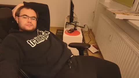 Snapshot of latexboy893 chatting on January 2026 12:56:01 AM latexboy893 online show from January 2026 12:56:01 AM