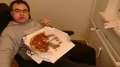 Snapshot of latexboy893 chatting on February 2026 10:28:02 PM latexboy893 online show from February 2026 10:28:02 PM