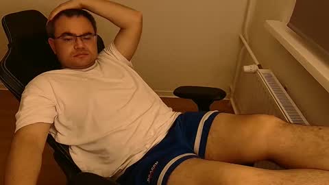 latexboy893 online show from June 2026 10:15:02 PM