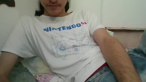 Snapshot of latin_boi6 chatting on November 2025 01:54:02 PM Angel online show from November 2025 01:54:02 PM