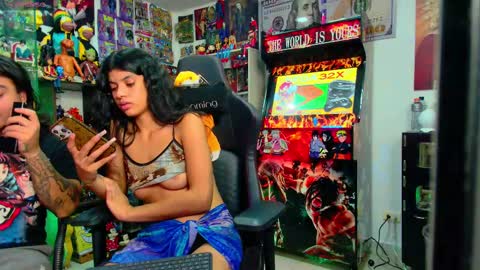 Snapshot of latin_couple77 chatting on February 2025 09:39:02 AM Sara y Andy online show from February 2025 09:39:02 AM