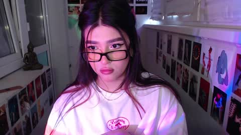 Snapshot of latina_mia chatting on January 2025 06:45:01 AM miiiiiiaaaa online show from January 2025 06:45:01 AM