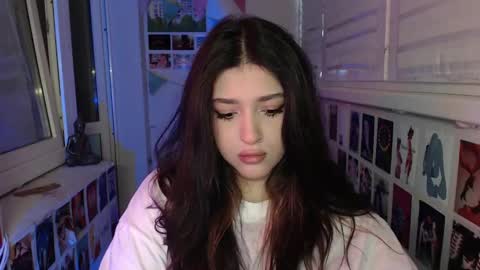 Snapshot of latina_mia chatting on February 2025 04:44:02 AM miiiiiiaaaa online show from February 2025 04:44:02 AM