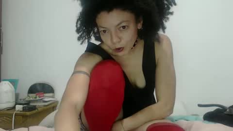 Latinacoka online show from January 2025 12:38:01 AM