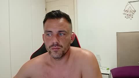 Snapshot of latinboyblue chatting on September 2025 08:43:01 PM LatinBlueBoy online show from September 2025 08:43:01 PM