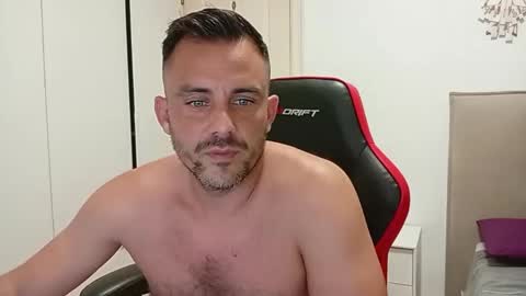 Snapshot of latinboyblue chatting on September 2025 09:38:01 PM LatinBlueBoy online show from September 2025 09:38:01 PM