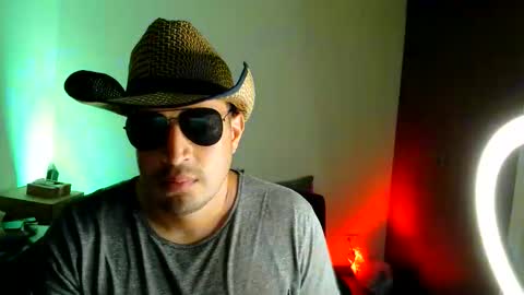 Latingogo online show from March 2026 08:55:01 PM