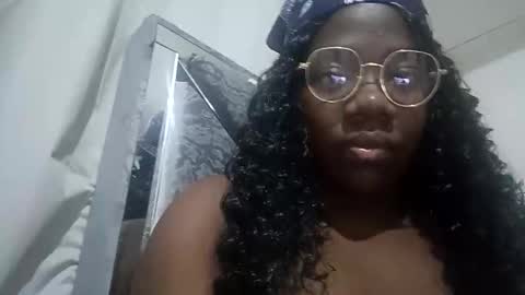 Snapshot of latinhoney487 chatting on April 2026 05:16:01 AM Latinhoney487 online show from April 2026 05:16:01 AM