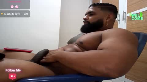 blackBear online show from February 2025 03:42:01 AM