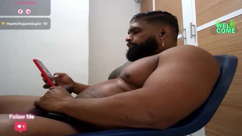 blackBear online show from February 2025 04:01:01 AM