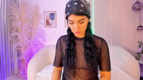 lau_reyes online show from October 2025 12:41:02 PM
