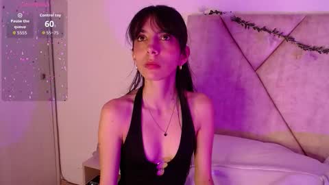 Laura online show from November 2025 05:27:01 PM