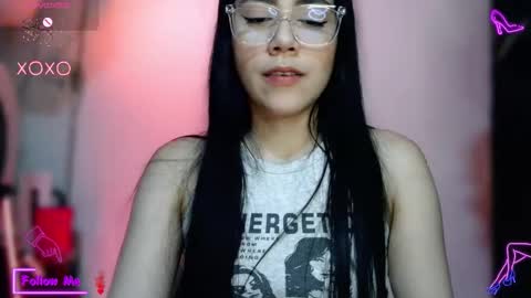 Snapshot of laujgray chatting on October 2025 03:29:02 AM laujgray online show from October 2025 03:29:02 AM