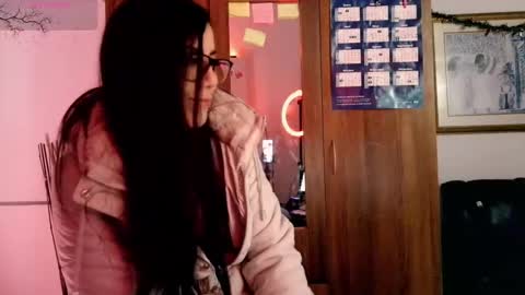 laujgray online show from February 2026 02:32:01 AM