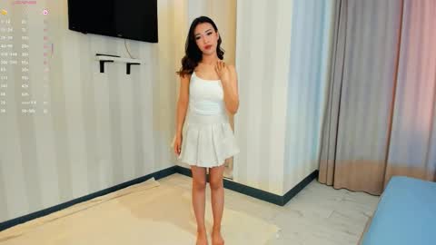 Lauma online show from February 2026 05:04:01 AM