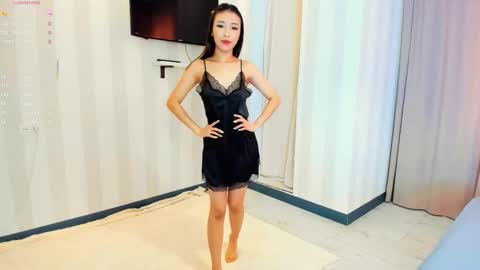 Lauma online show from February 2026 05:04:01 AM