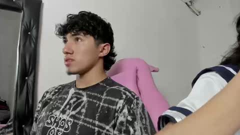 laura_and_kevin online show from January 2026 09:19:01 PM