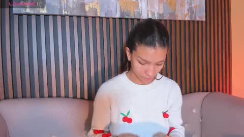 Laura online show from September 2025 01:35:01 PM