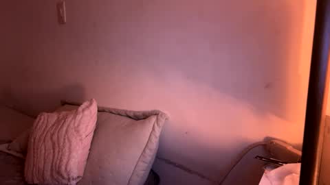 laura online show from April 2026 11:16:01 AM