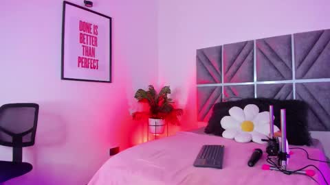 laura_dicardy online show from March 2026 08:25:02 PM