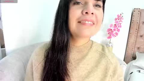 laura hotties online show from July 2026 01:39:02 PM