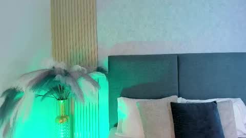 LauraIvy online show from February 2026 12:28:01 PM