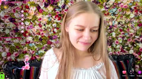 Laura online show from December 2024 06:52:02 PM