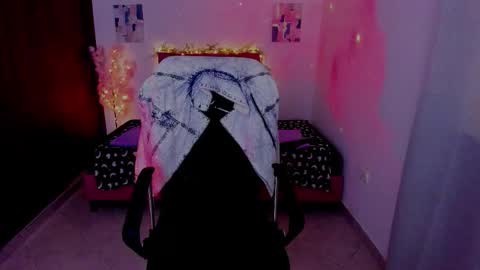 Laura Rose online show from October 2025 11:18:01 AM