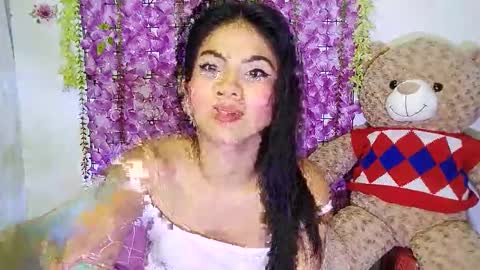 laura_rey_26 online show from April 2026 04:41:01 AM