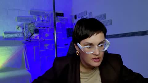 lauradavidsons online show from September 2025 12:18:02 PM