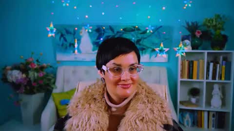 lauradavidsons online show from September 2025 06:57:01 PM