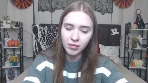 LauraHlot online show from November 2025 06:31:01 PM