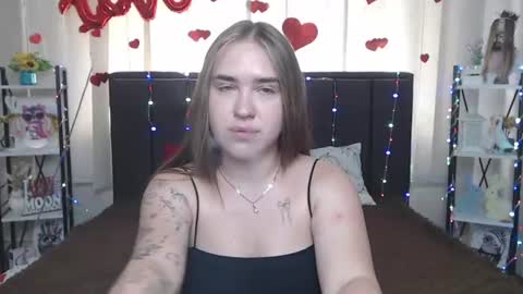 Snapshot of laurahlot chatting on July 2026 03:03:02 PM LauraHlot online show from July 2026 03:03:02 PM