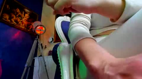 lauraine14wollenberg online show from May 2026 09:16:02 AM