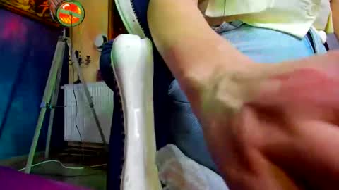 lauraine14wollenberg online show from May 2026 11:53:01 AM