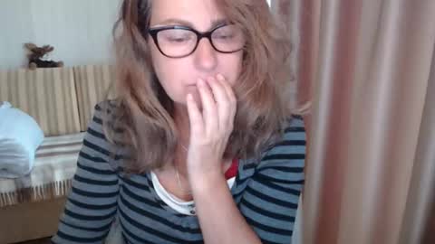 Lauraoven1 online show from September 2025 07:24:02 AM