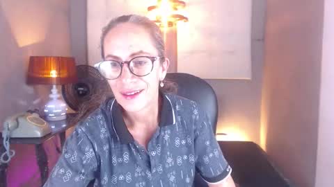 Snapshot of laurasofia45 chatting on February 2026 11:25:01 PM Laura Sofia online show from February 2026 11:25:01 PM