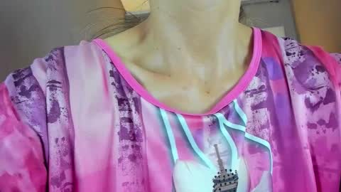 Snapshot of laurasofia45 chatting on February 2026 03:59:01 PM Laura Sofia online show from February 2026 03:59:01 PM