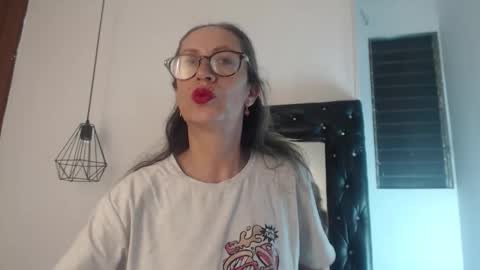 Snapshot of laurasofia45 chatting on February 2026 11:55:02 PM Laura Sofia online show from February 2026 11:55:02 PM